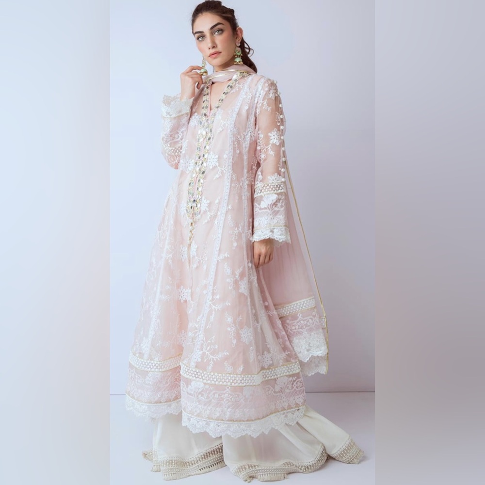 Farah Talib Aziz - FARAH FLORETTE KALIDAR